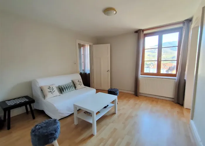 Vue Sur La Montagne Au Centre De Bussang