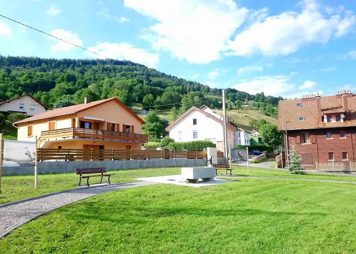 Vue Sur La Montagne Au Centre De Apartment Bussang